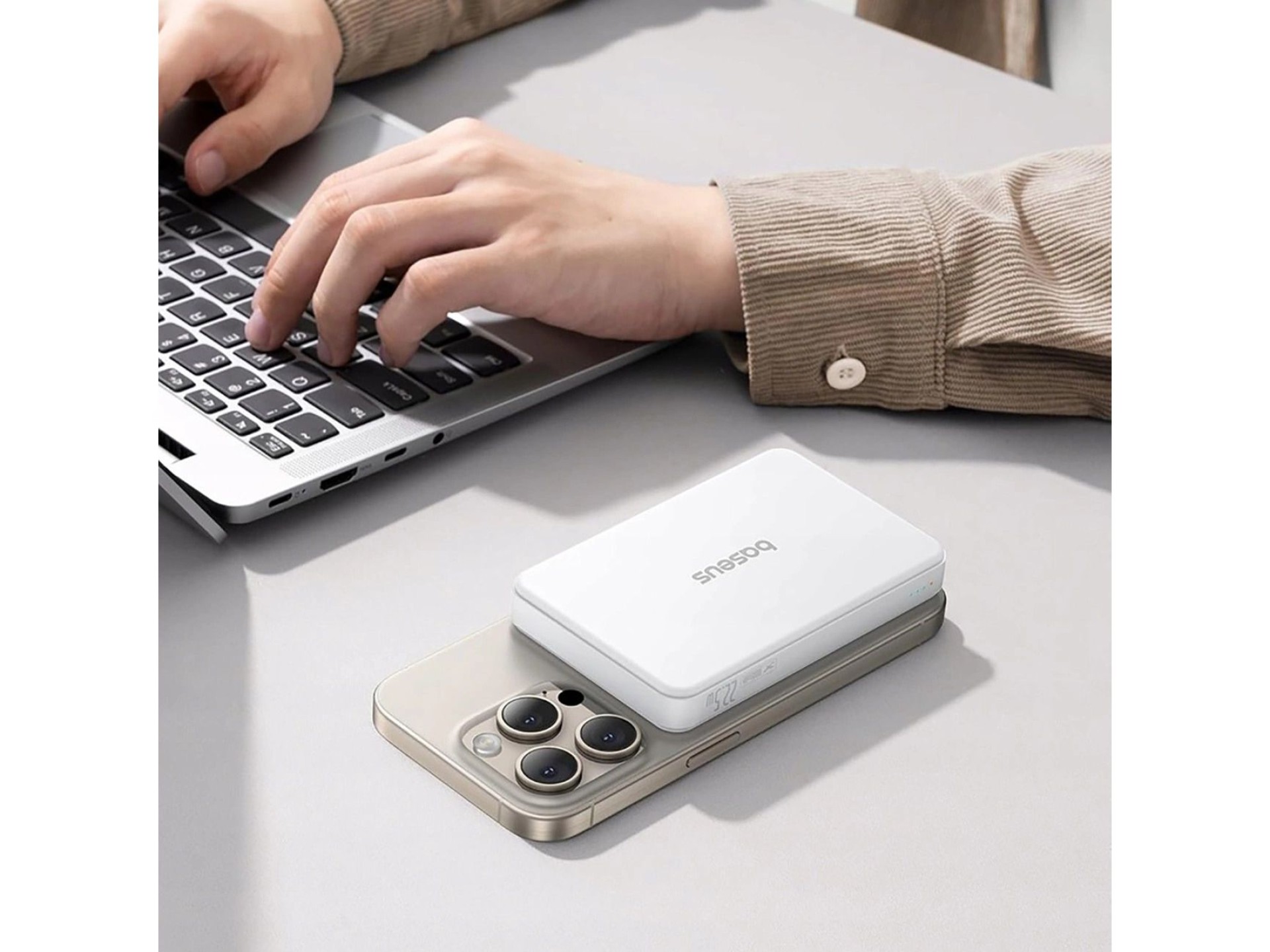 Baseus Airpow II 10000mAh Qi2 Power Bank with MagSafe 22.5W with Baseus Simple Series USB-C Cable -