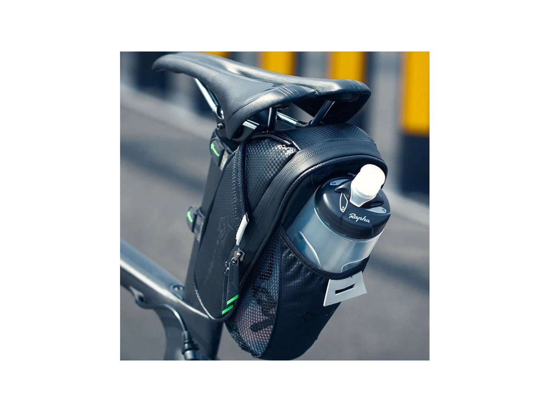 Rockbros C7-1 waterproof bicycle bag with saddle mounting 1.5l - black