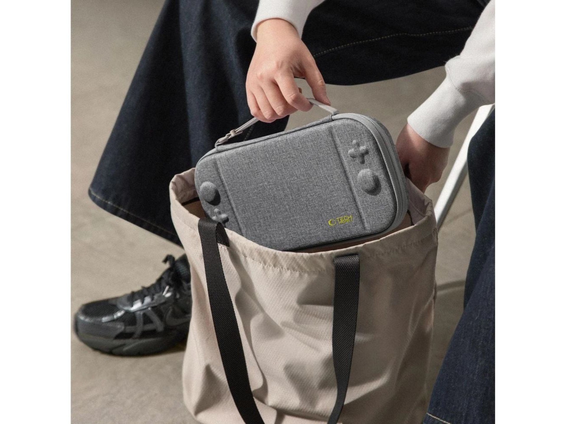 Tech-Protect Slim Pouch for Nintendo Switch 2 - Gray