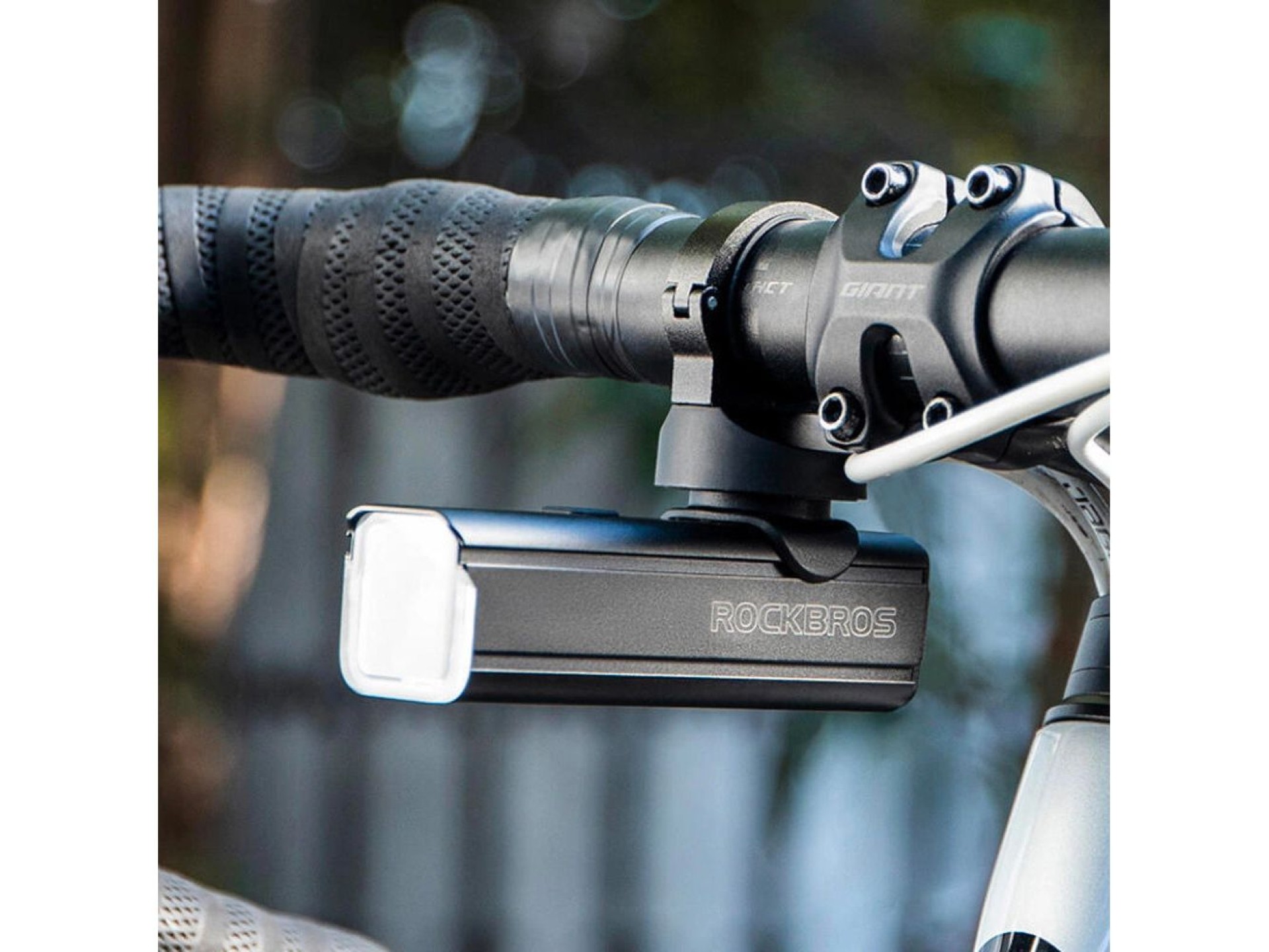 Rockbros 24610002001 luz frontal de bicicleta 1000 lm + cabo USB-C - USB-A - preto