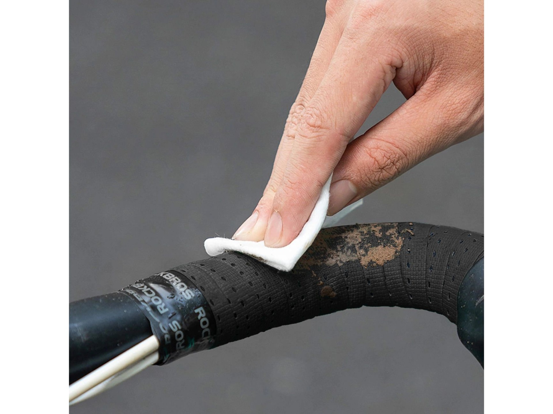 Fita de guidão Rockbros de silicone perfurada - preta