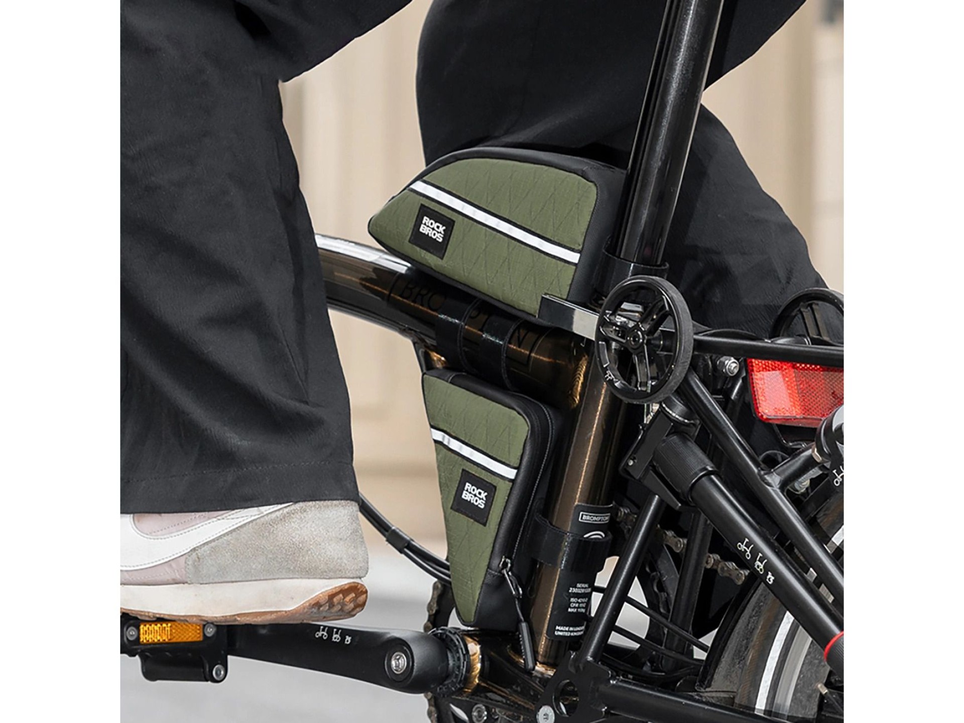 Bolsa para cuadro de bicicleta Rockbros Triangle de 0,3 l - Verde