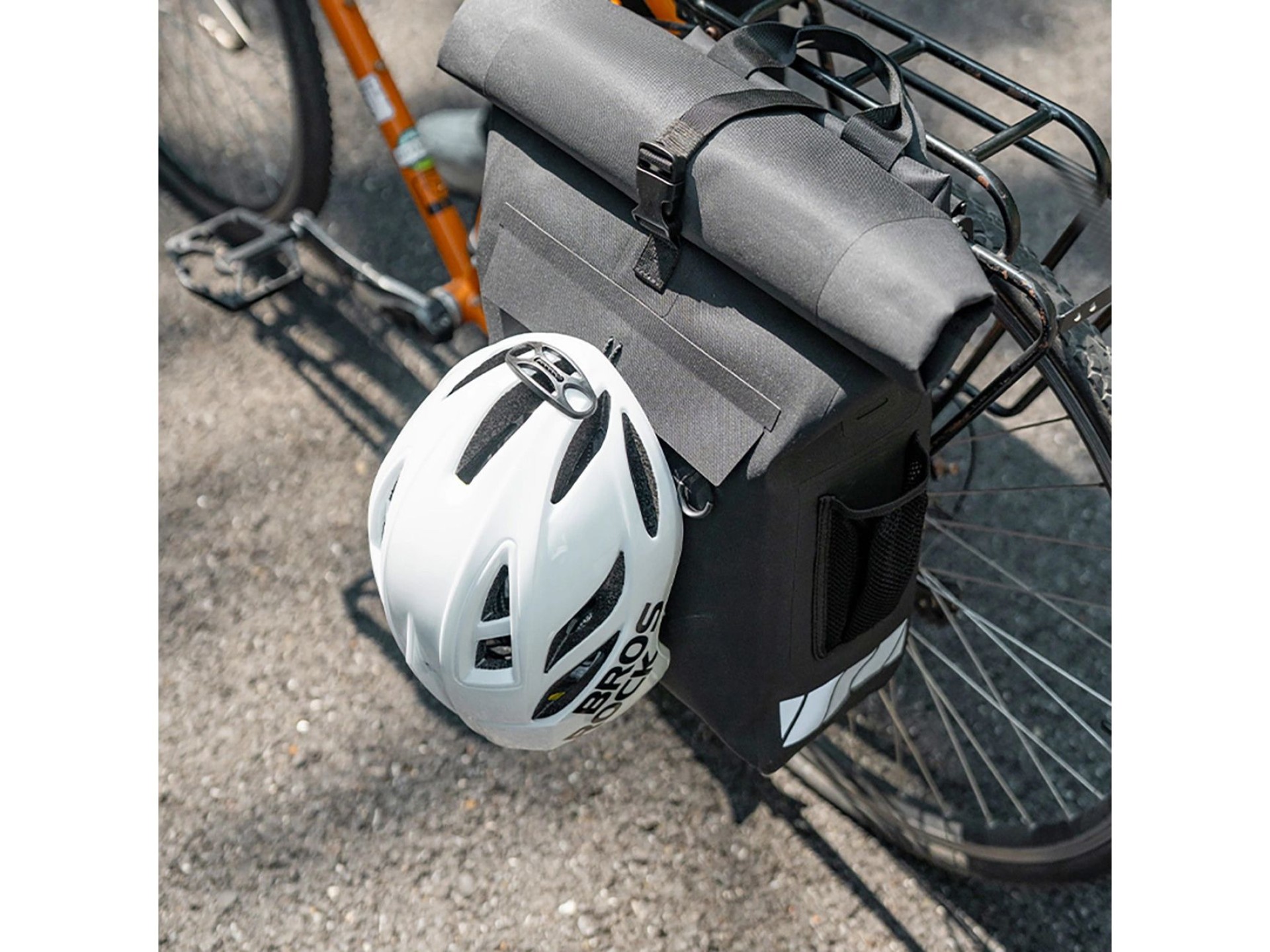 Rockbros Bolsa para Bicicleta com Função de Mochila, Impermeável, com Fixação para Capacete 18L - Pr