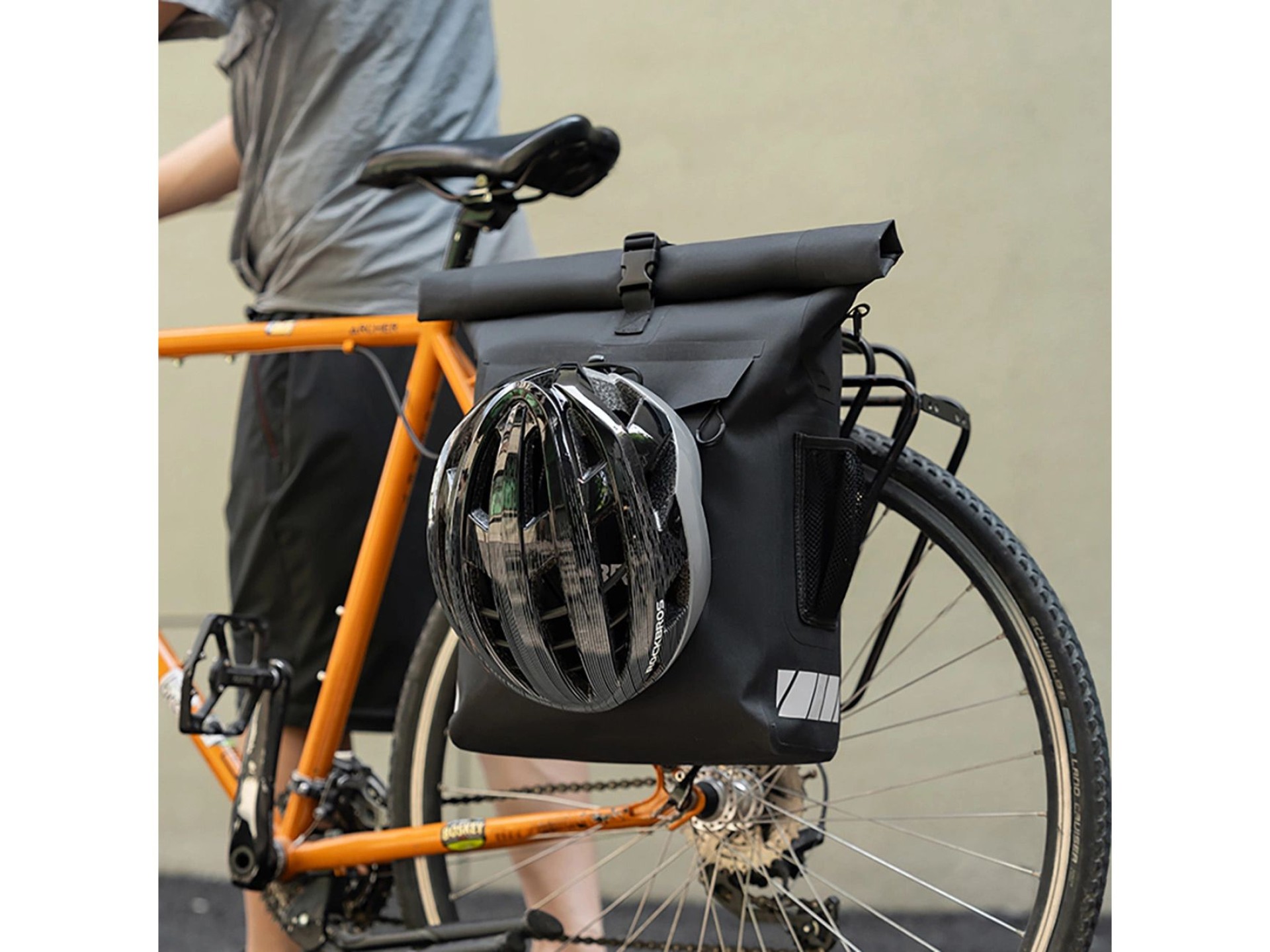 Rockbros Bolsa para Bicicleta com Função de Mochila, Impermeável, com Fixação para Capacete 18L - Pr