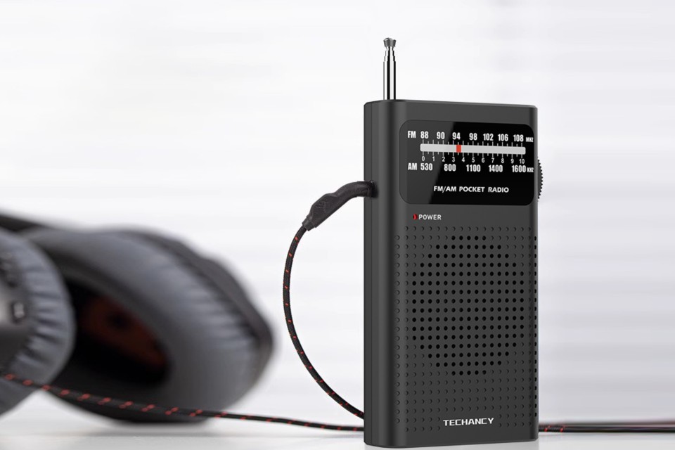 When the Wi-Fi fails (and the power goes out too): Why is everyone buying this TECHANCY radio?