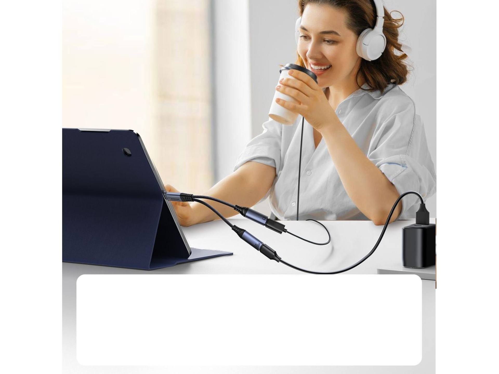 Adaptador DAC 2 em 1 Joyroom SY-C03 USB-C para 2x USB-C - preto