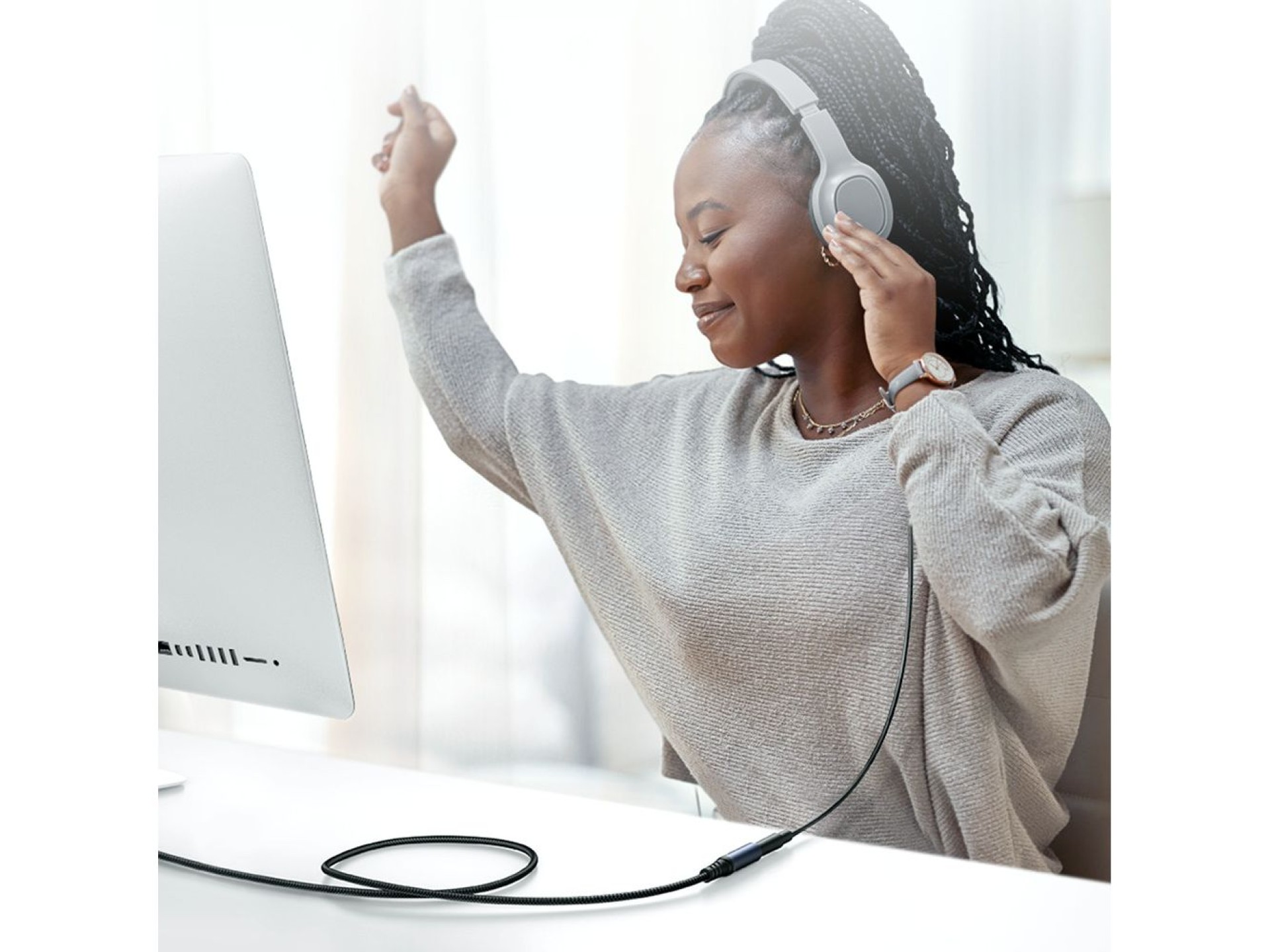 Cabo de áudio estéreo Joyroom AUX com conector mini jack de 3,5 mm (macho) para conector mini jack (