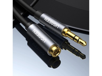 Ugreen AV118 10538 cable 3.5 mm mini jack (male) / 3.5 mm mini jack (female) 5m - silver