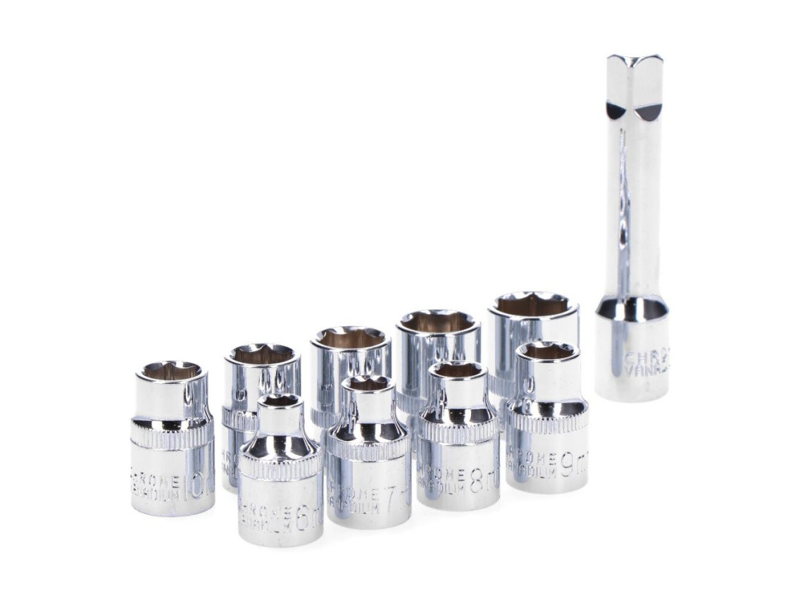 12v ratchet kit with accessories, battery and charger
