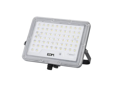Slim solar projector focus 200w 1,800lm 6,500k.