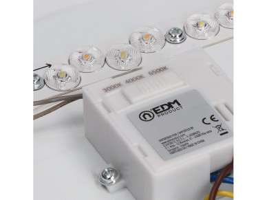 Aplique led de superf�cie circular 18 w 3cct 1820 lm �33 x 6,6 cm