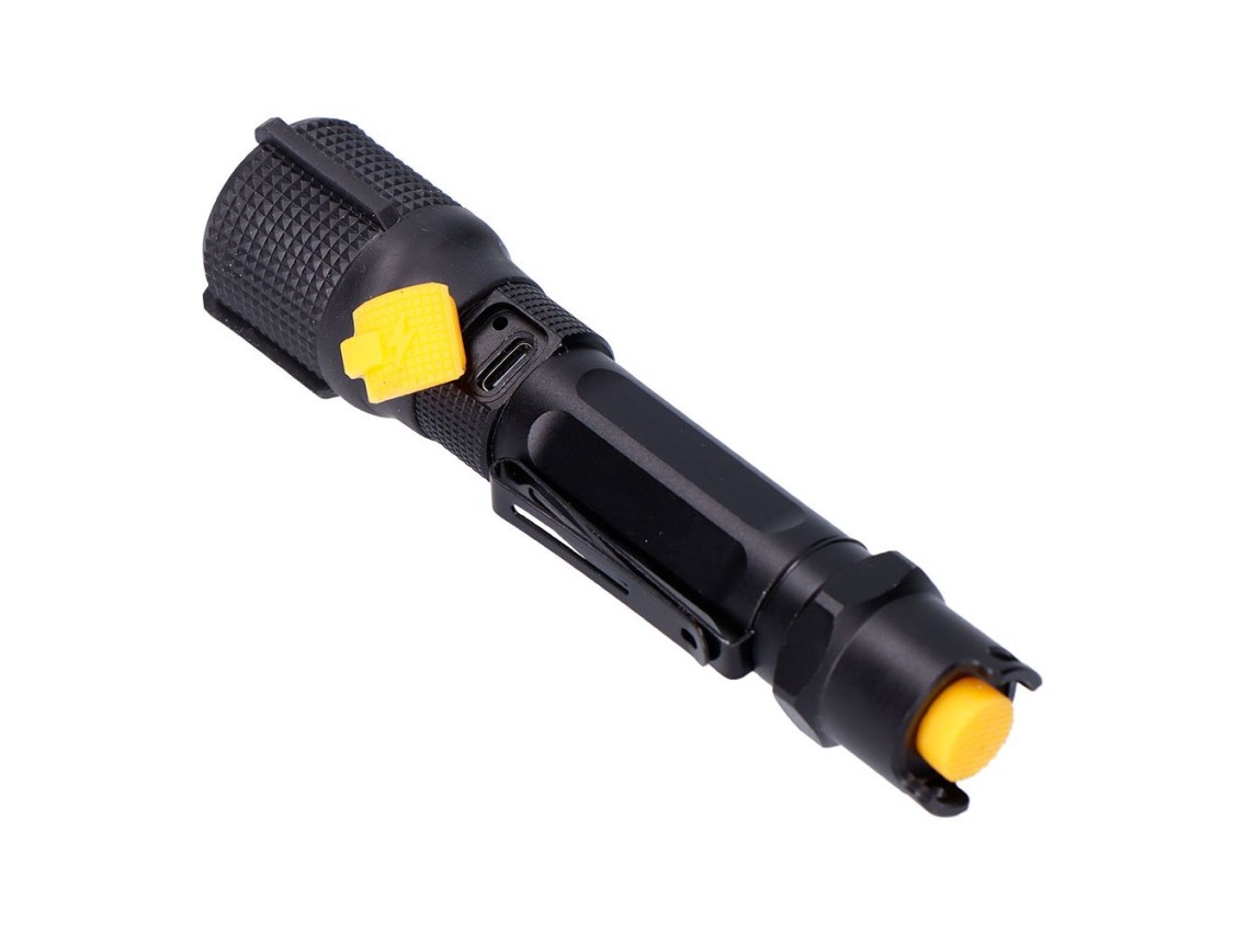 Lanterna led t�tica wolf x1 recarreg�vel 550 lm / 200 lm ip67 �3,2 x 13,9 cm