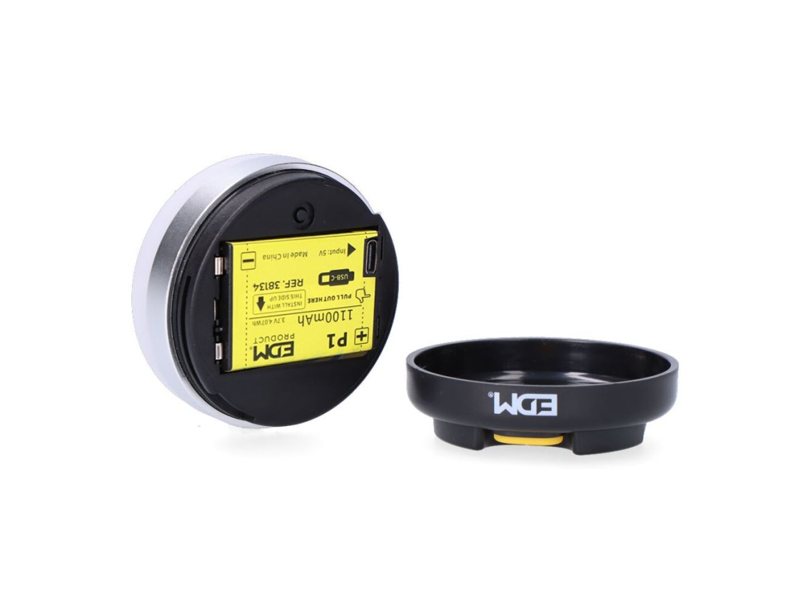 Linterna imantada led 260 lm 3cct 6500 / 7000 / 2900 k ip44 3 w bateria recargable 1100 mah ø 66 x 4