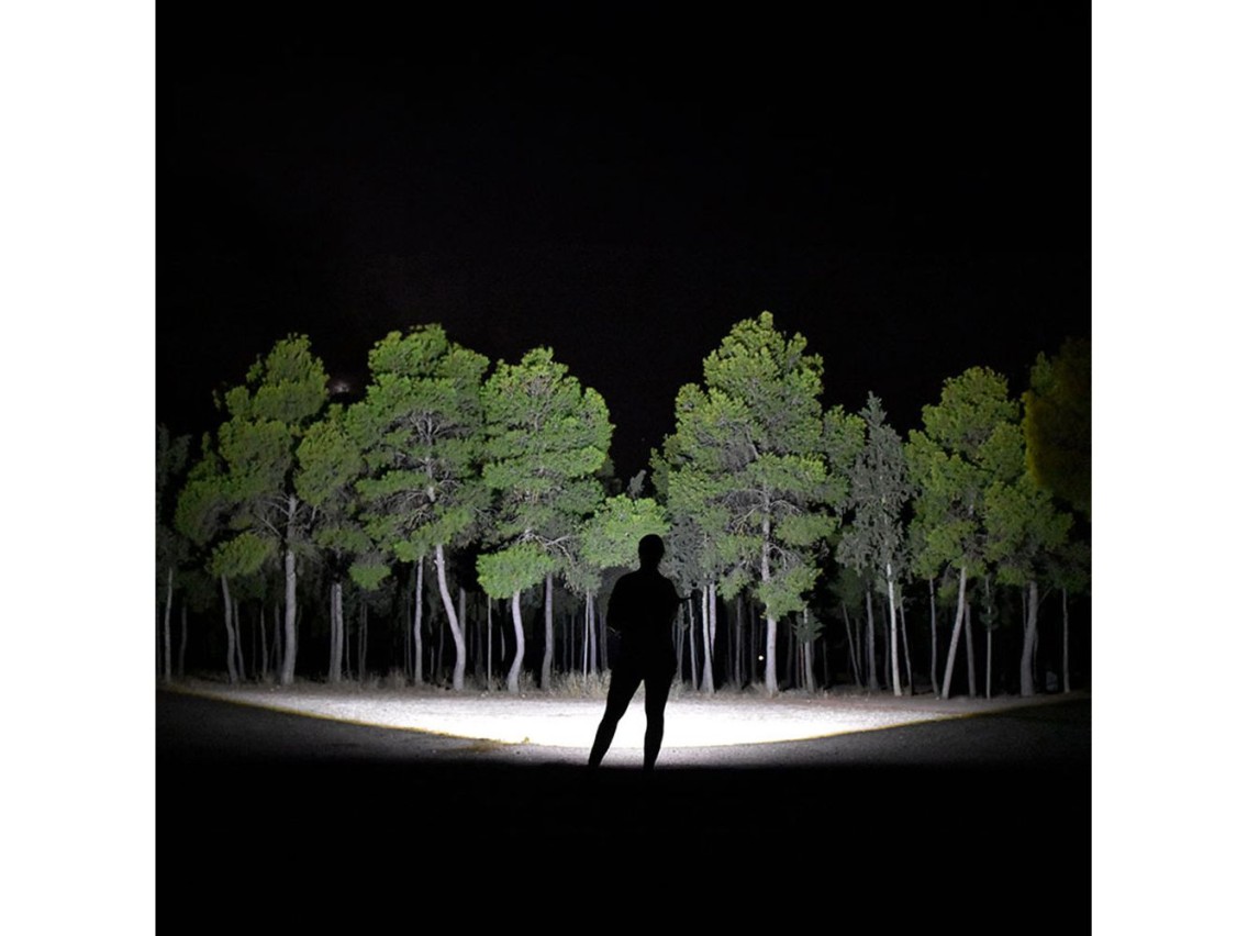 Long range led flashlight 18,000 lm
