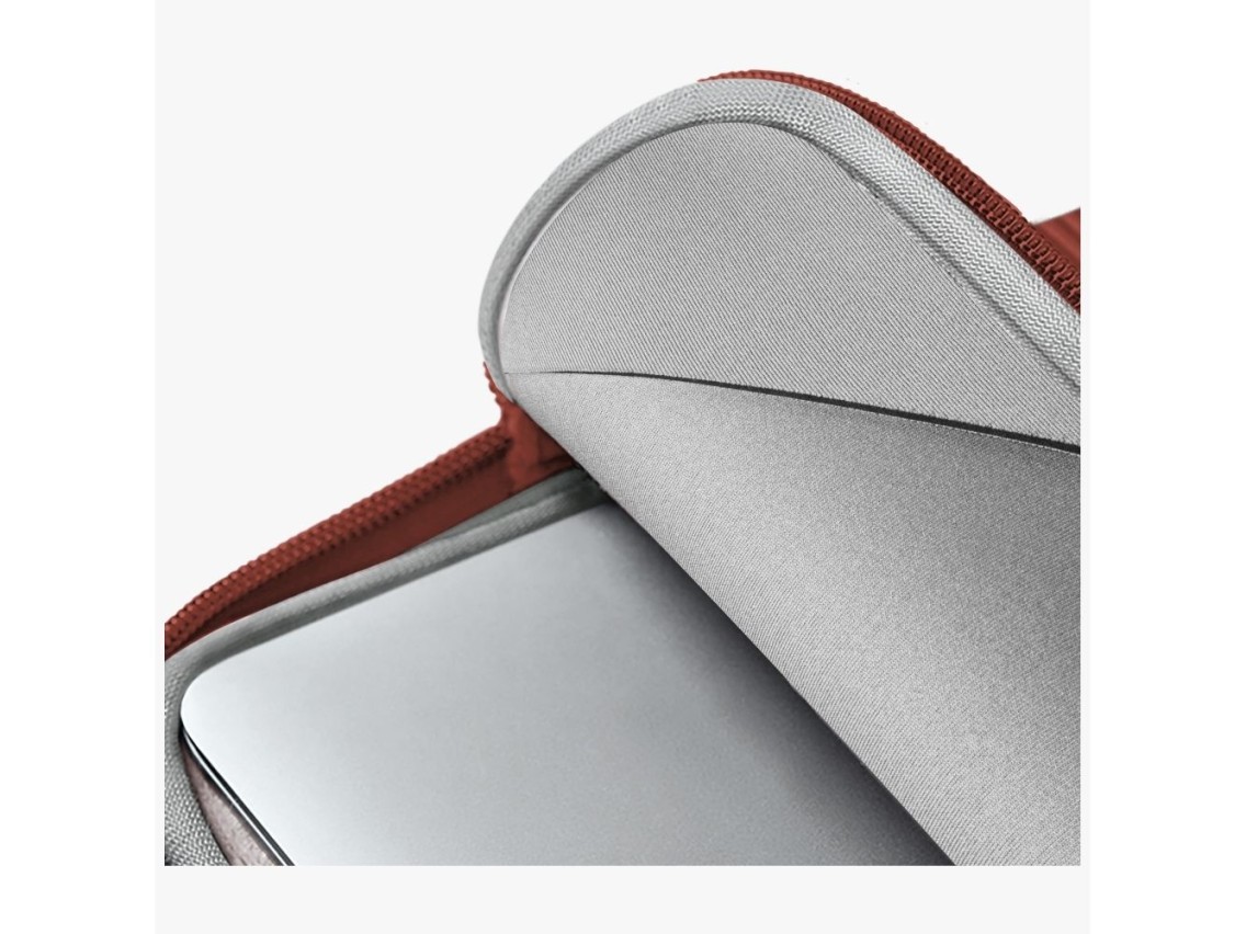Funda para portátil Uniq Cyprus Ridge Edition de neopreno resistente al agua de 14" - roja