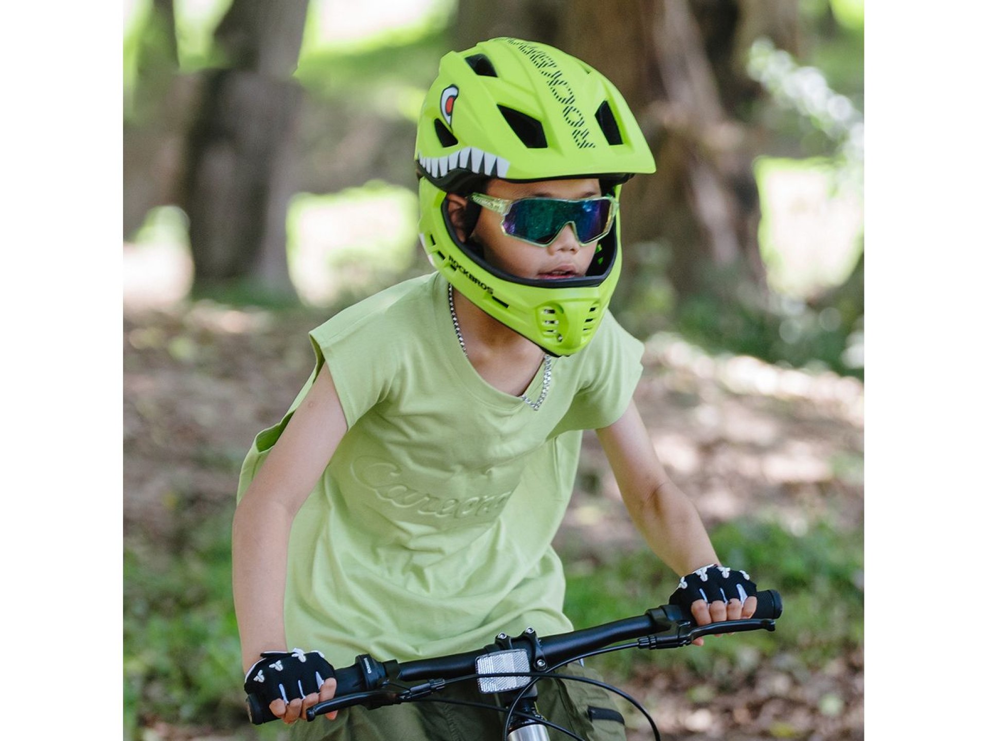 Casco de bicicleta infantil Rockbros TT-32004 Shark con mordaza desmontable, talla M (54-58), verde