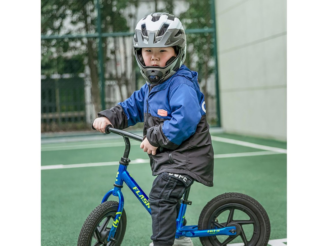 Capacete infantil para ciclismo Rockbros TS-61 10110061005 com queixeira removível, tamanho P (48-54