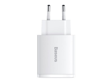 Cargador de pared Baseus Compact PD 30W 1x USB-C 2x USB blanco
