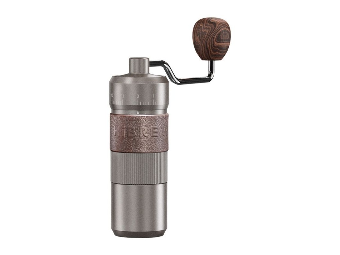 Moedor de café manual HiBREW G4B com moagem ajustável.