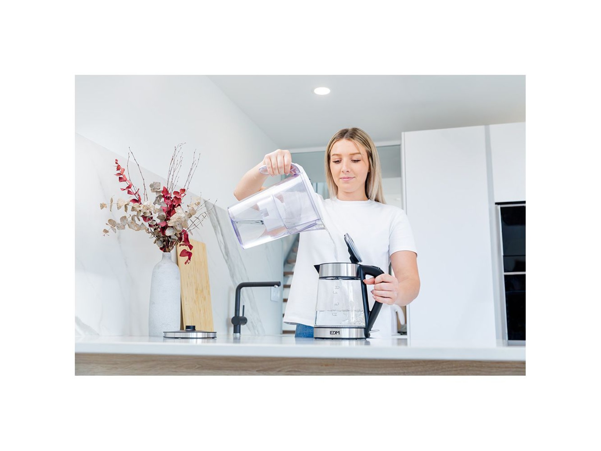 Glass water kettle 1.7 liters 1850 - 2200w edm