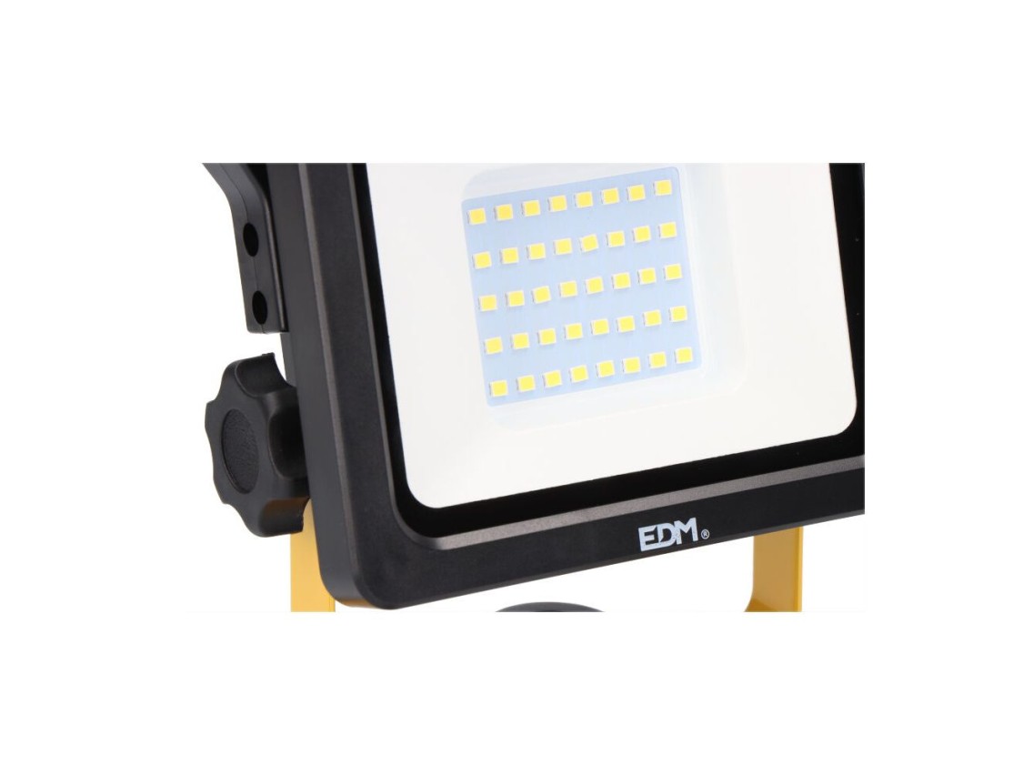 Rechargeable led spotlight 20 w 2000 lm 6500 k
