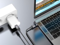 Cable USB-C a USB-C Techancy TB1801, 100 W, 1,5 m, negro, indicador LED de potencia, conector de alu