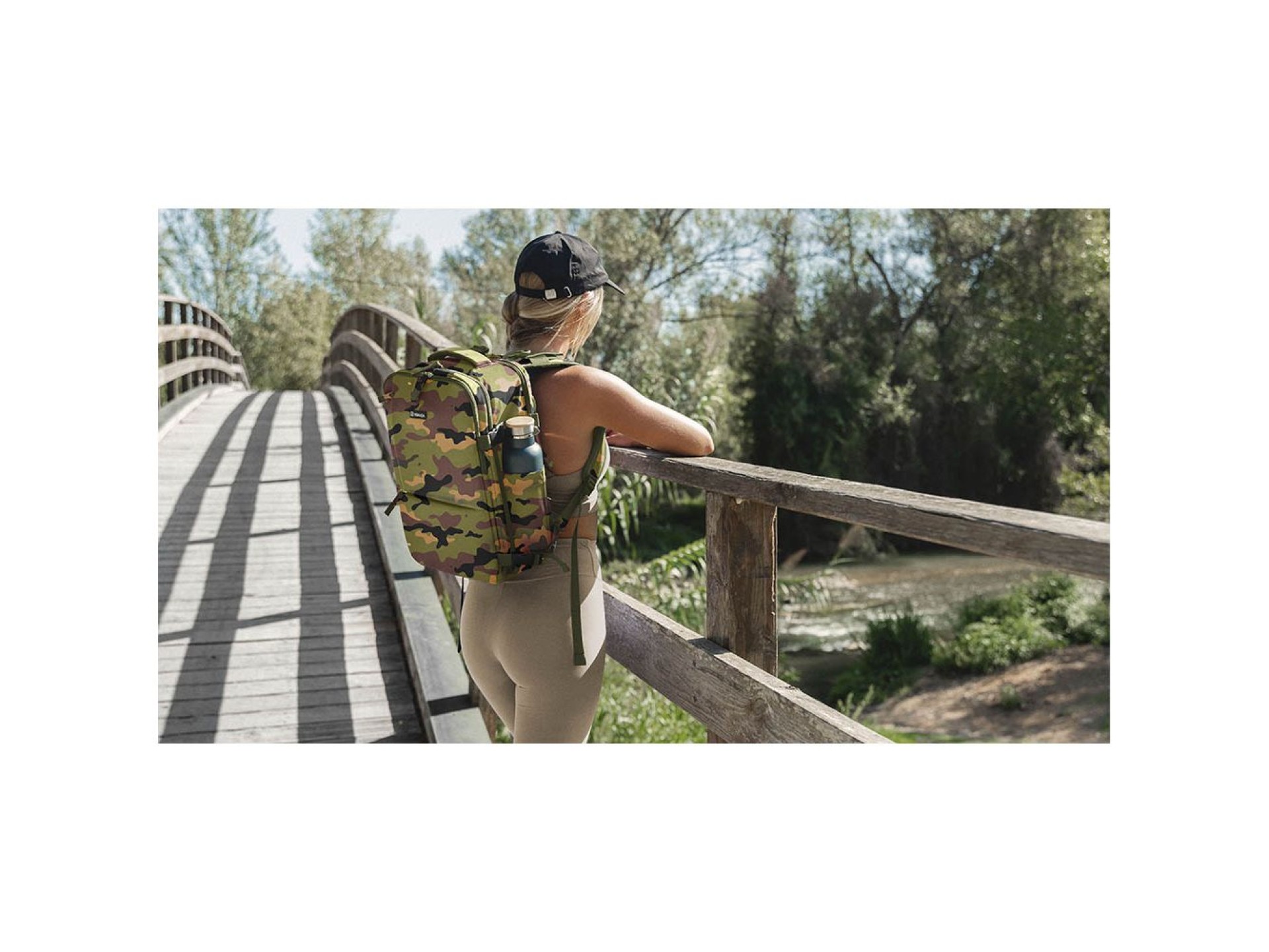 Mochila de 20 l explorer backpack b40 40 x 25 x 20 cm. estampado camuflaje