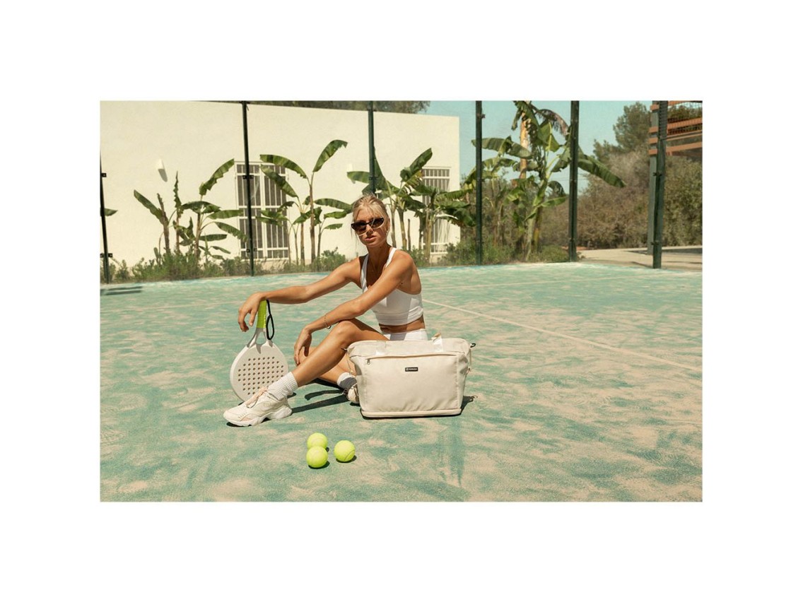 Beige plane bag 25 - 35 l