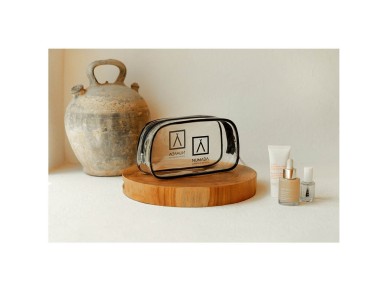 Toiletry bag, 23 x 11.5 x 6.5 cm