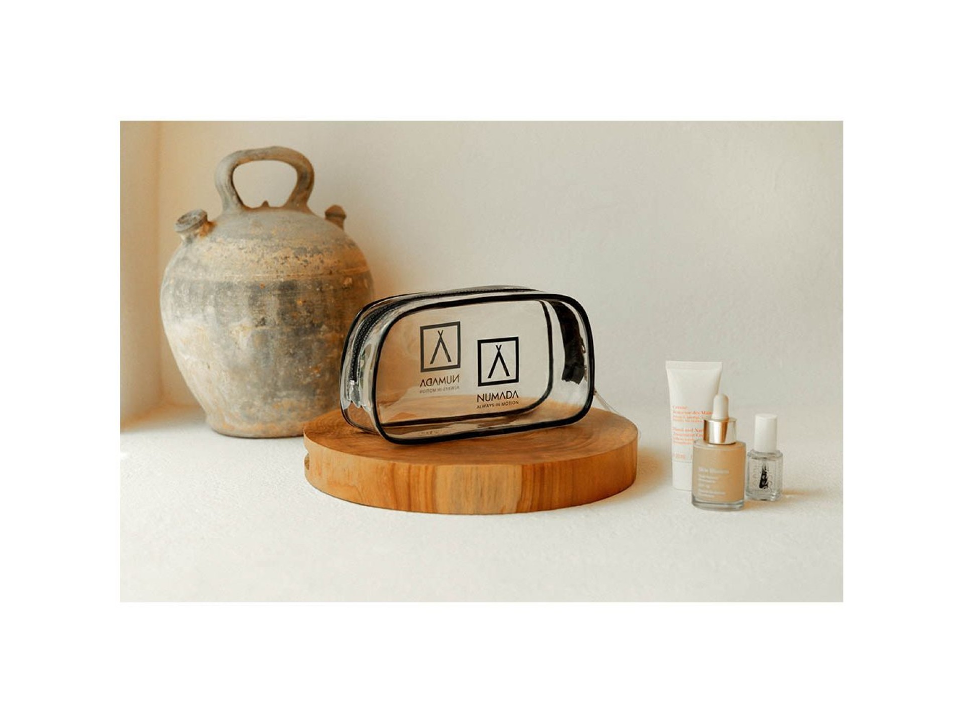 Nécessaire, 23 x 11,5 x 6,5 cm