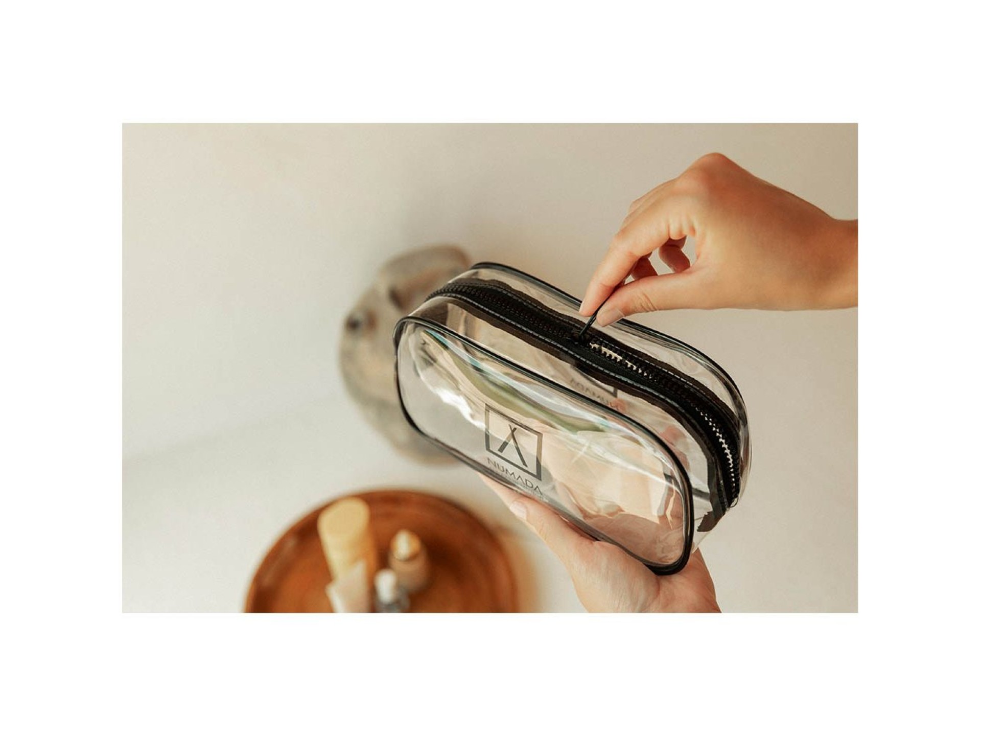 Nécessaire, 23 x 11,5 x 6,5 cm