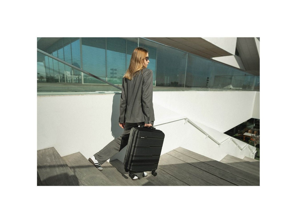 Black plane suitcase,55 x 20 x 40 cm