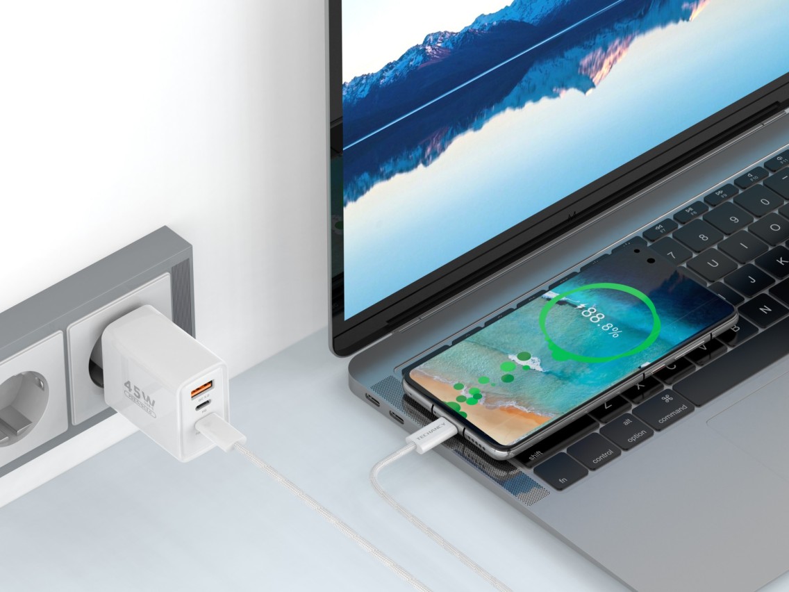 Cargador Techancy TA2822 USB-A+USB-C+USB-C, 45 W PD, con cable USB-C a USB-C de 1 m, compatible con