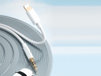 Techancy KQ2602 Automotive Aux Audio Cable, Iph8/X/11-14 to 3.5mm, 1 Meter, Hifi Sound Quality, Whit