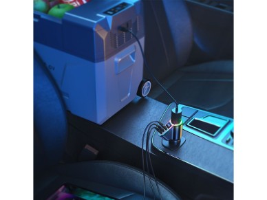 Cargador r�pido para coche Joyroom 4 en 1 USB-A QC3.0 / 2 x USB-C PD 150 W Negro (JR-CL21)