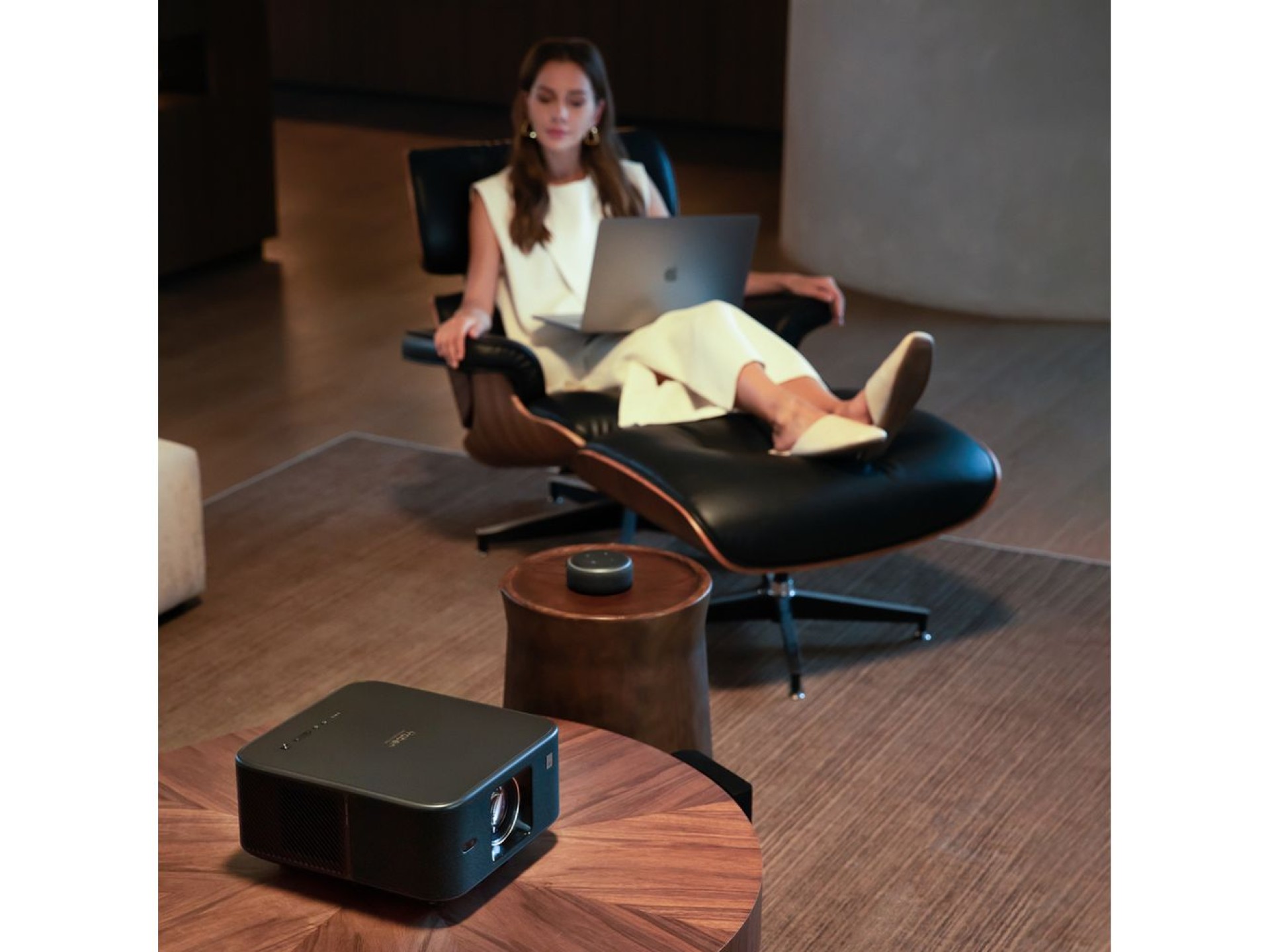 Yaber K3 LCD FullHD 1080p Multimedia Projector with JBL Speakers - Black