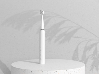 Techancy KH6203 White Electric Toothbrush, IPX7 Waterproof, Replaceable Brush Head, Rechargeable Bat
