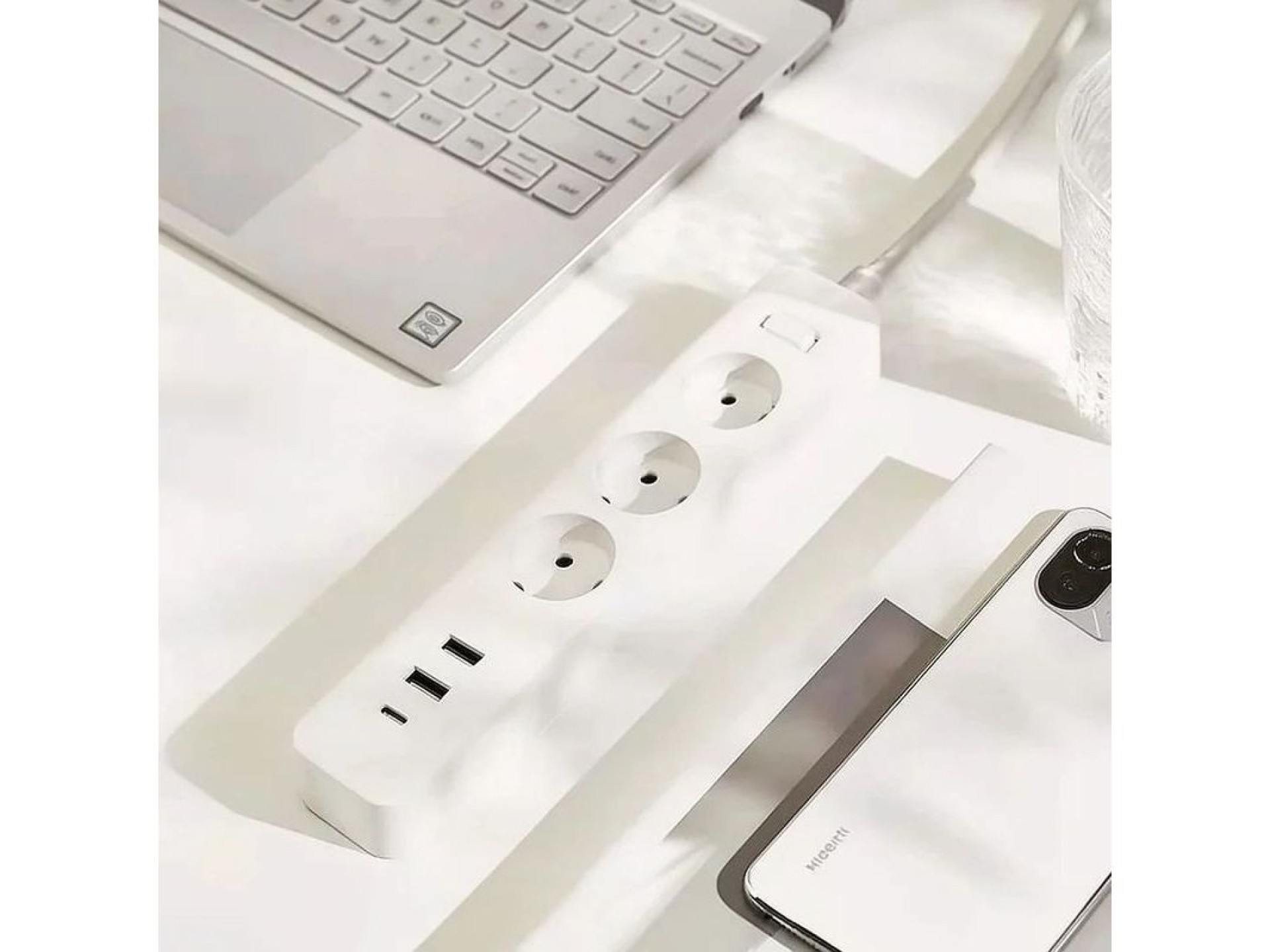 Xiaomi 20W Power Strip with Switch / 3 Power Outlets / 1 USB / 2 USB Type-C / 1.4m Cable / White