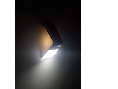 Solar wall light 3.5w 430lm rechargeable presence sensor (2-8m) white color 10.5x13cm edm