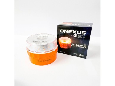 Approved v16 emergency beacon, connected and geolocatable with dgt 3.0 onexus