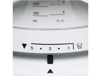 Braun Tributecollection CJ3000 Juicer / 20W / 350ml Capacity Braun Tributecollection CJ3000 Juicer / 20W / 350ml Capacity