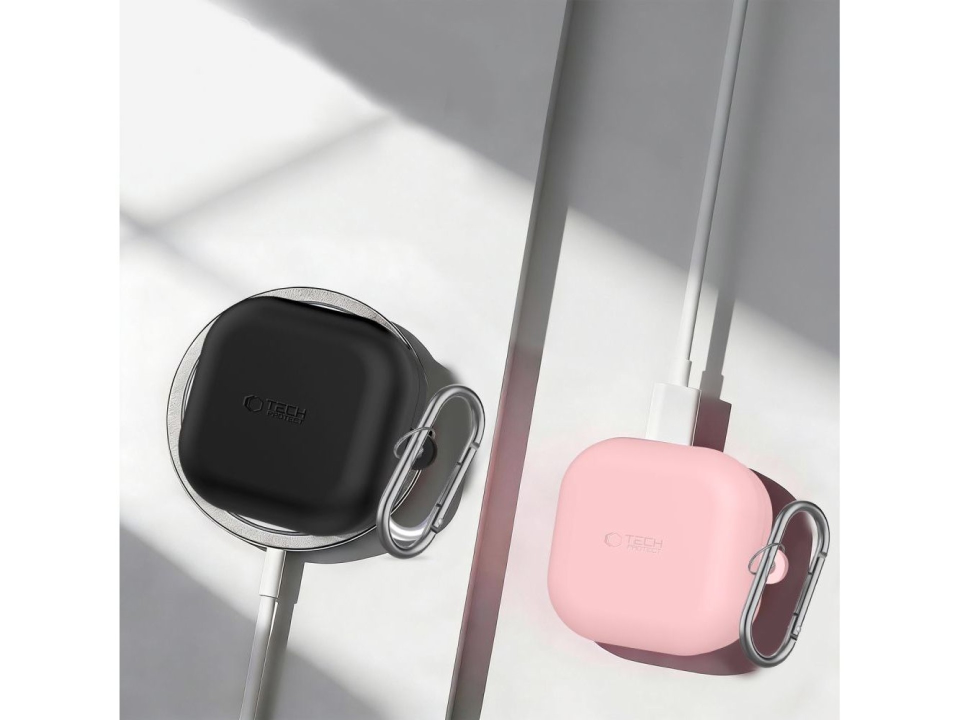 Funda de silicona Tech-Protect con gancho para Samsung Galaxy Buds 4/4 Pro - Morado