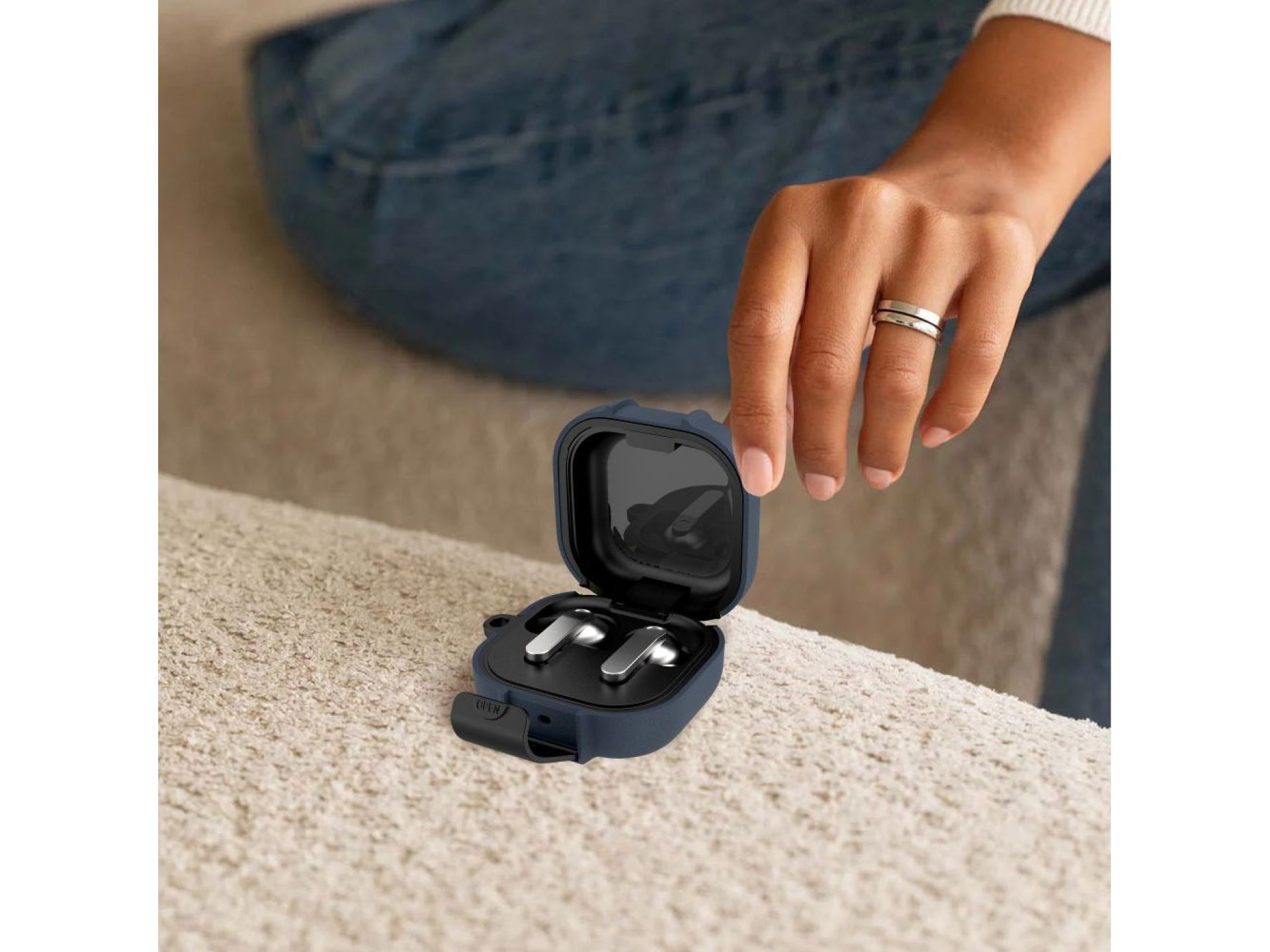 Tech-Protect Slim Hook Case for Samsung Galaxy Buds 4 / 4 Pro - Navy Blue