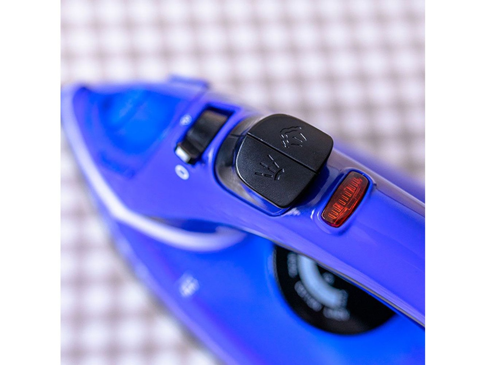 Ferro de engomar a vapor 2000 w