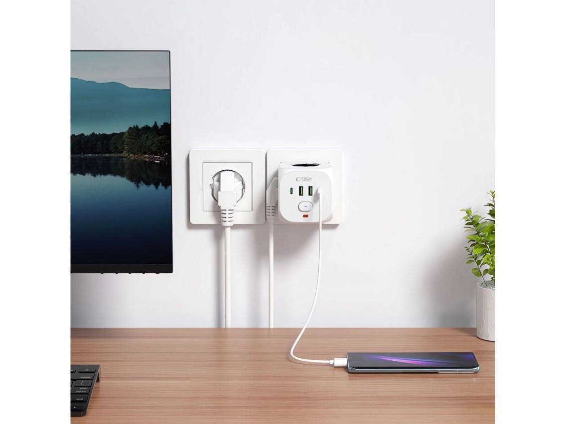 Regleta Tech-Protect PCL3x4, 2 USB-A, 2 USB-C, 3 Schuko de CA - Blanco