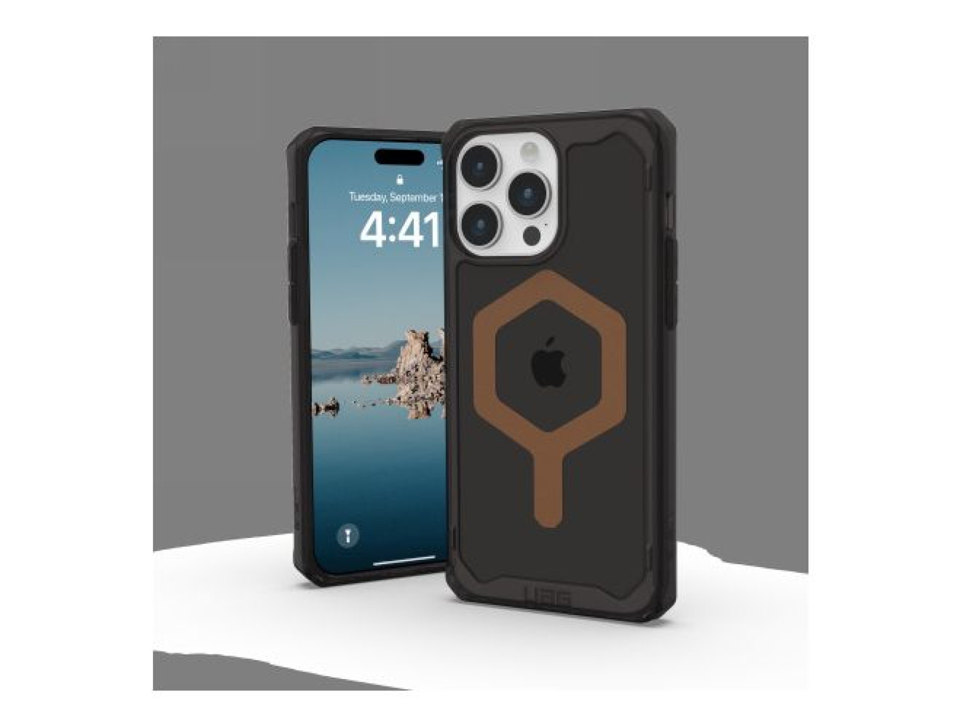 Funda UAG Plyo MagSafe para iPhone 15 Pro Max - negra y marrón