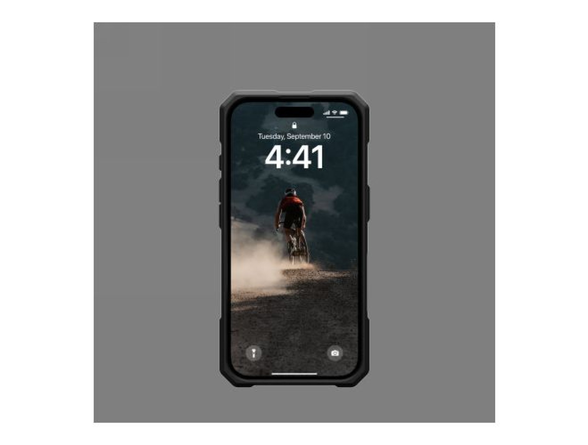 Capa UAG Monarch para iPhone 16 - Preta