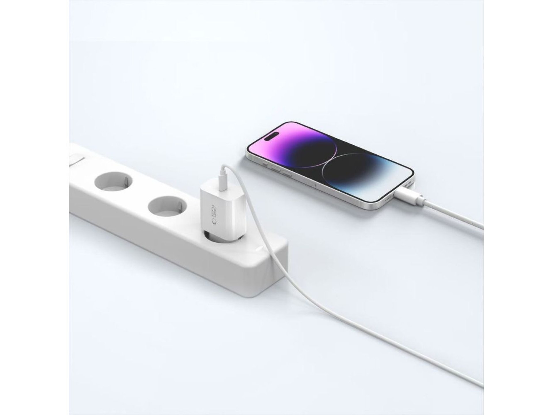 Carregador de parede Tech-Protect NC20W com cabo USB-C/Lightning de 100 cm - Branco