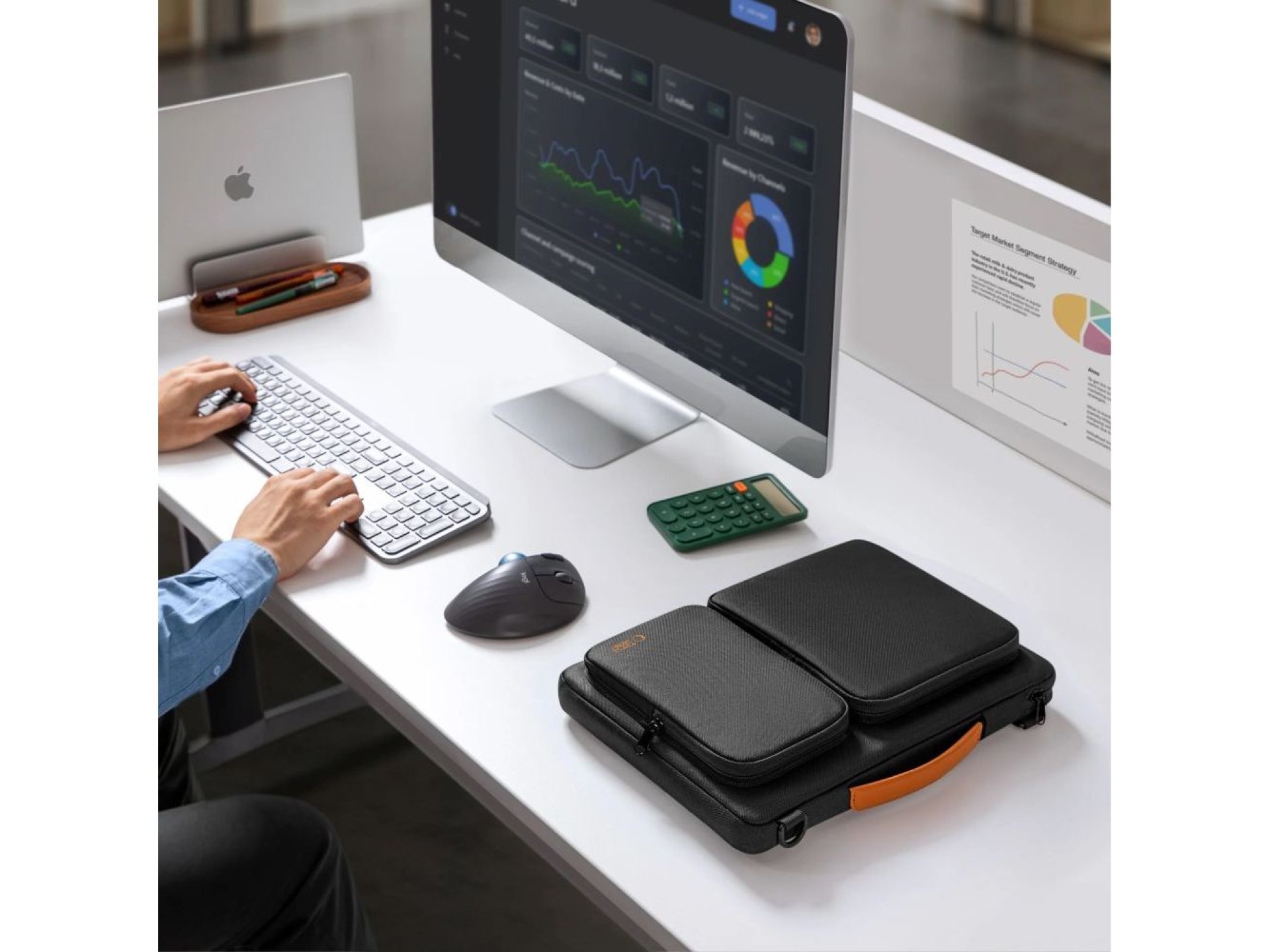 Bolsa Tech-Protect Defender para laptop de 13 a 14 polegadas - preta e laranja