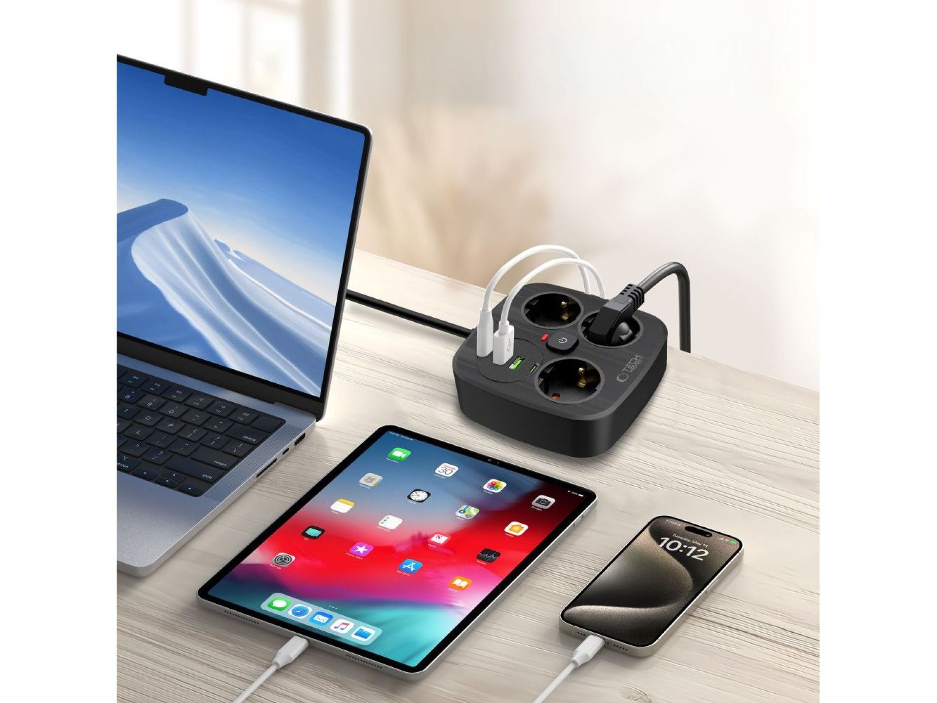 Tech-Protect PCS3X4 power strip, 3 sockets, 2xUSB-A, 2xUSB-C 200 cm - black